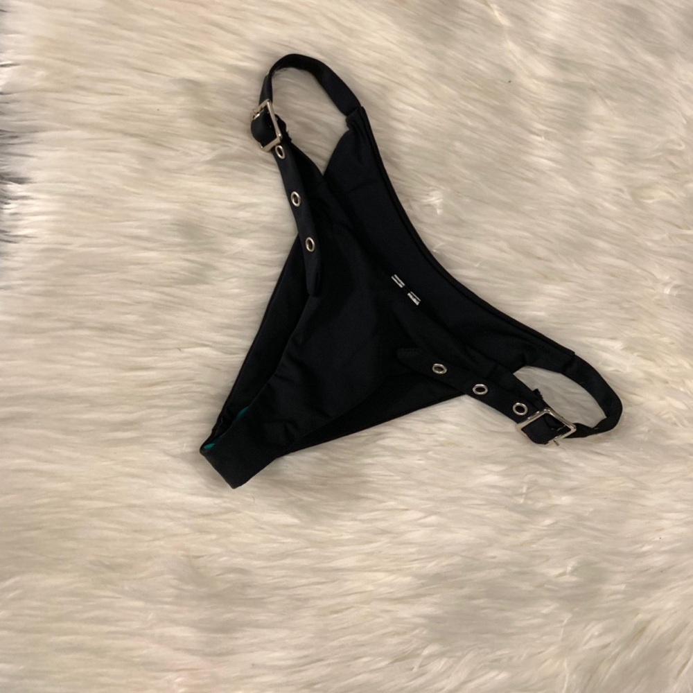 Buckle bikini bottoms - Picture 2 of 4